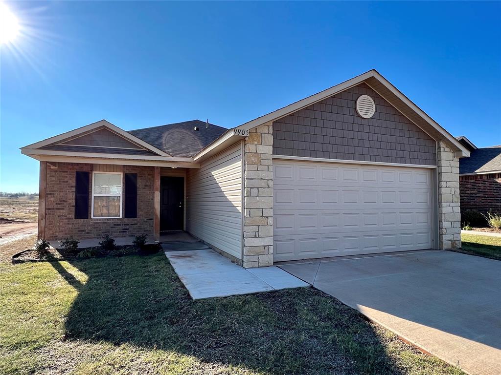 9905 Rattlesnake Lane — photo