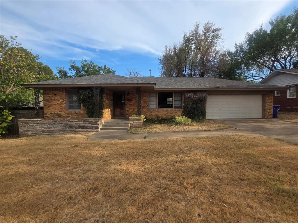 212 Bluebird Drive — photo