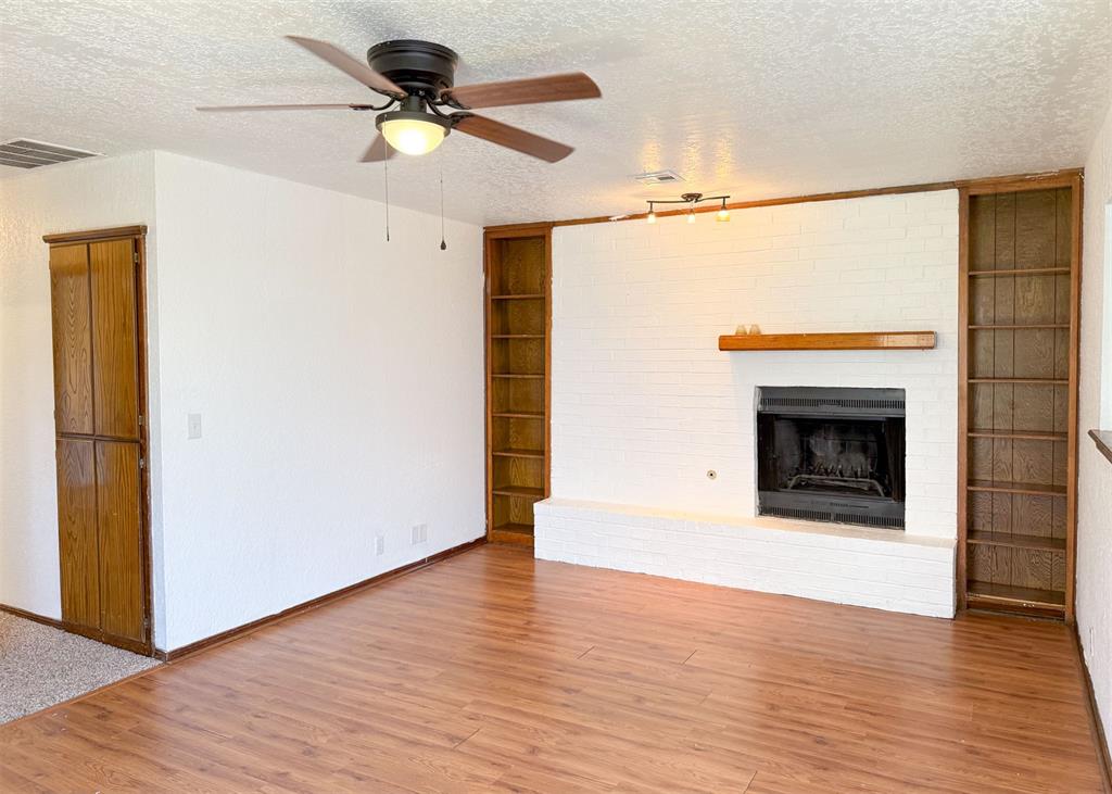 Home in Edmond, OK 73003 — photo 2