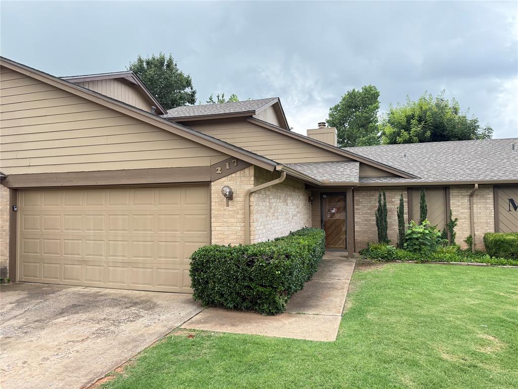 217 Woodbridge Circle — photo