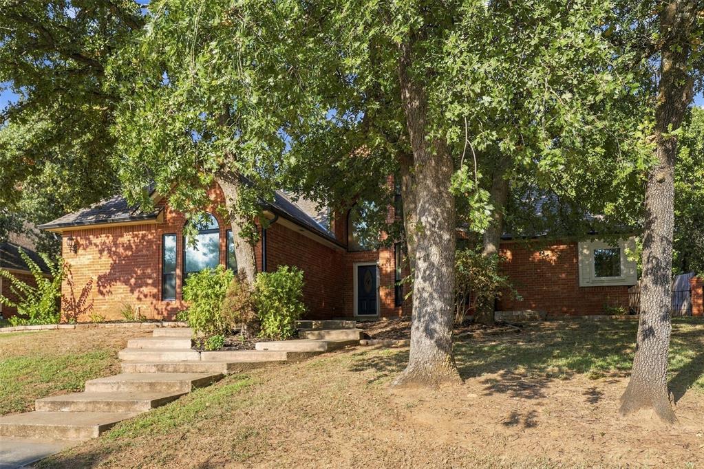 1 N Crosstimber Trail — photo