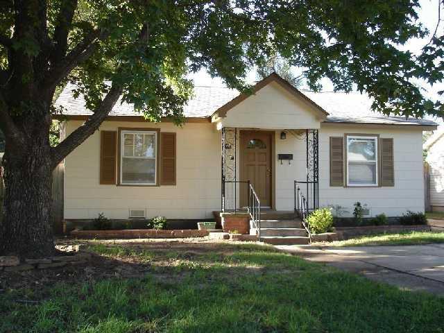 906 W Comanche Street — photo