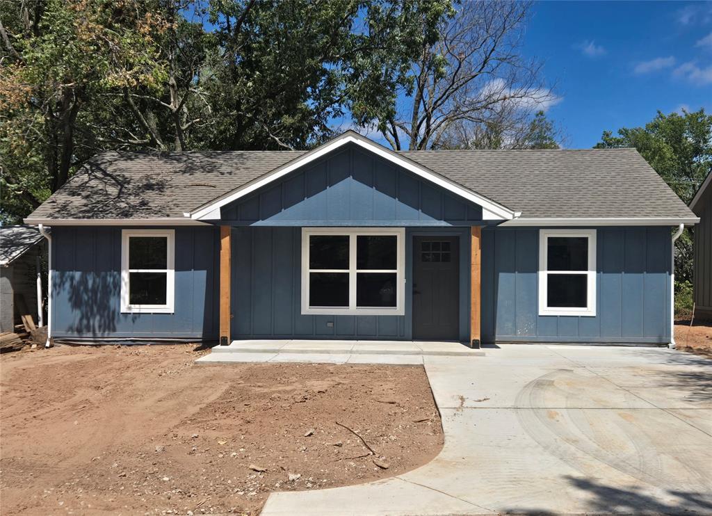 1304 E Margaret Street — photo