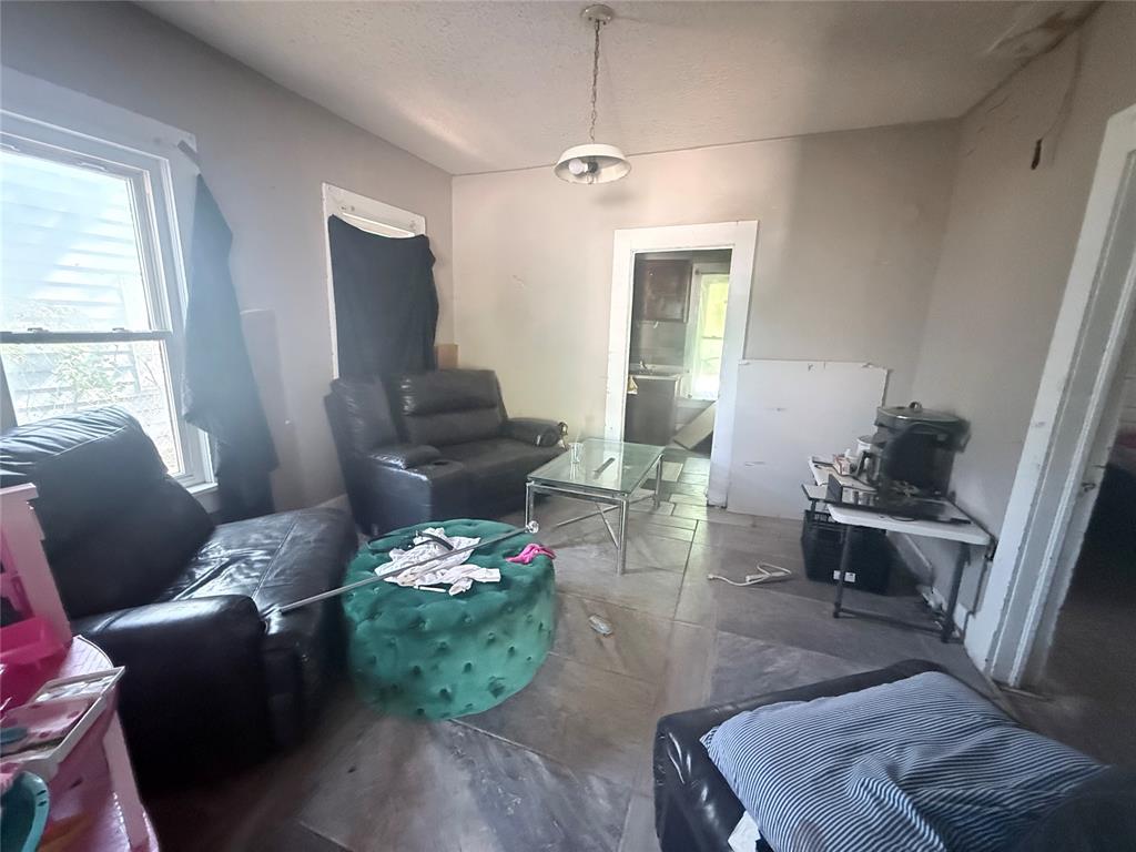 Home in Oklahoma City, OK 73117 — photo 3