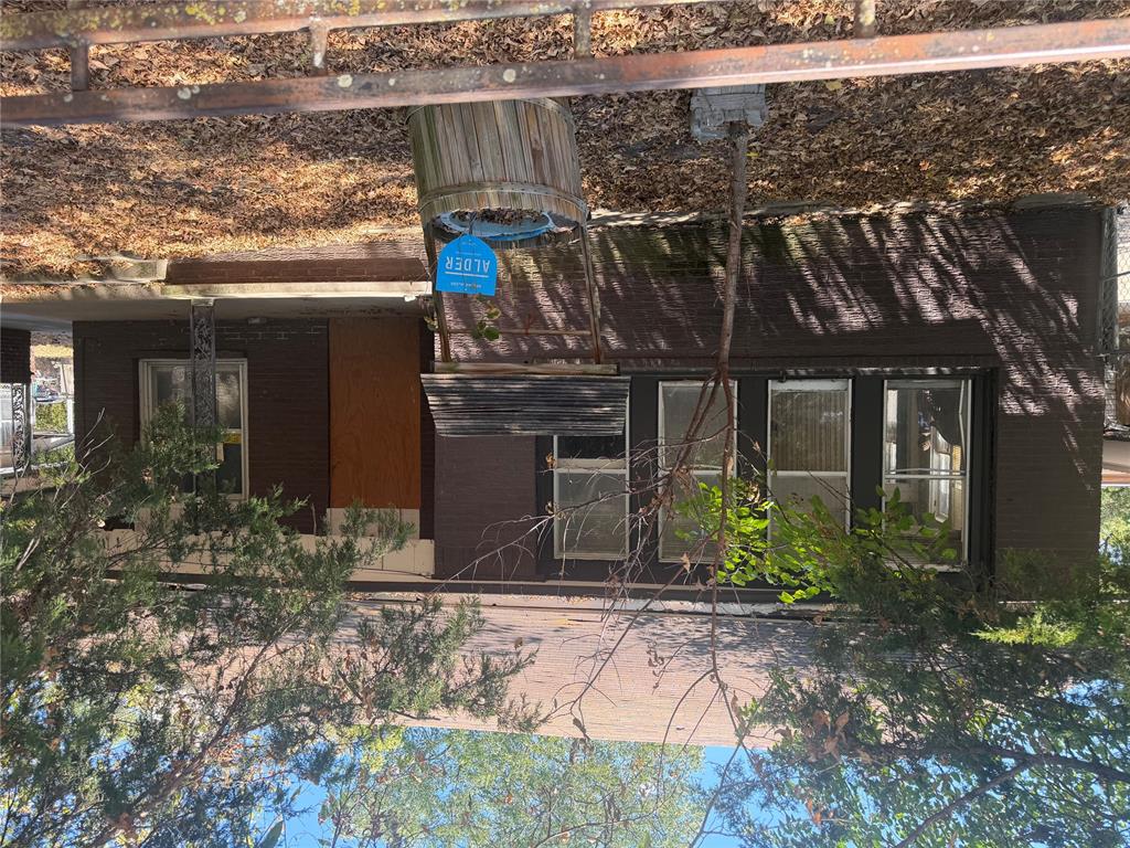 717 E Carter Street — photo