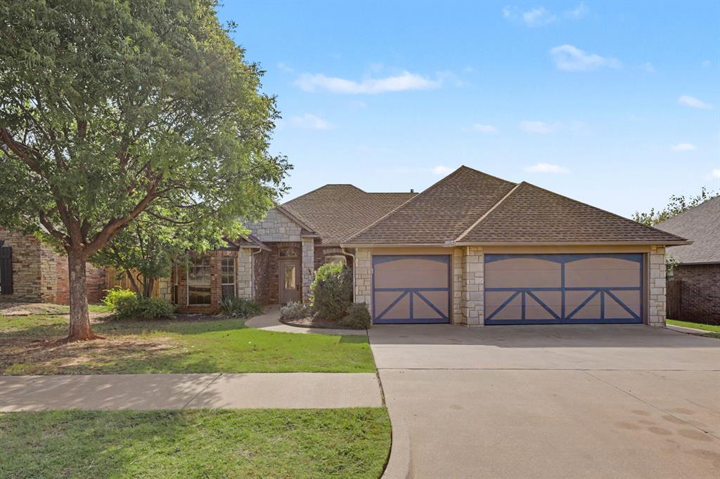 16208 Old Oak Drive — photo