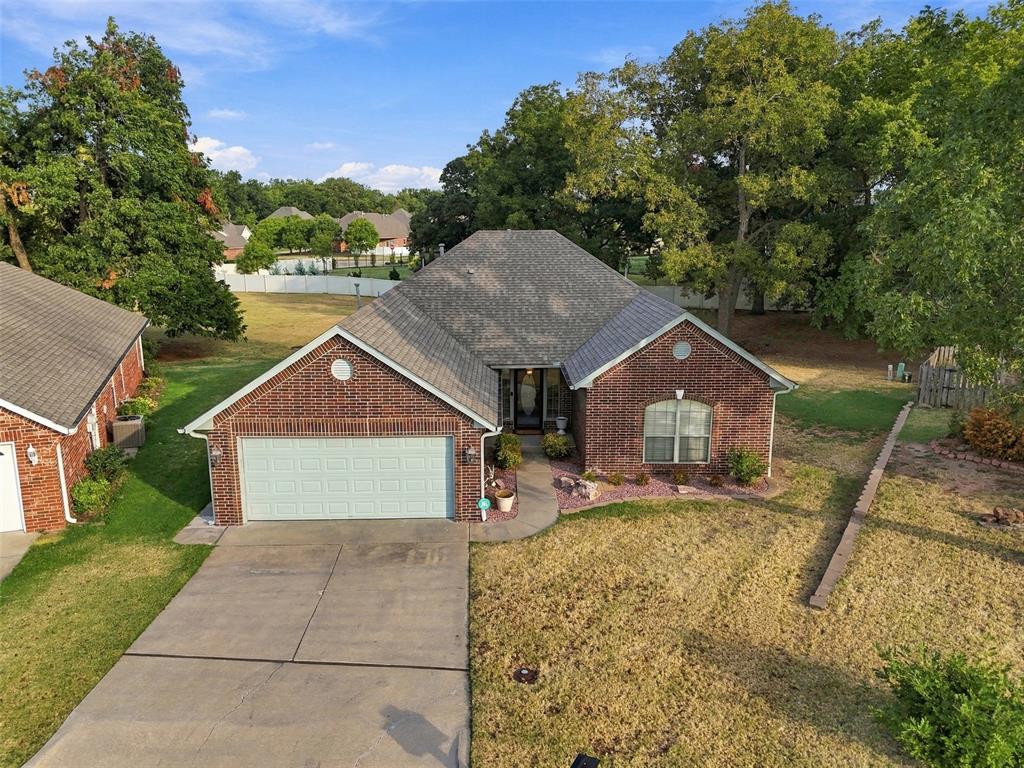 1718 Bridlewood Court — photo