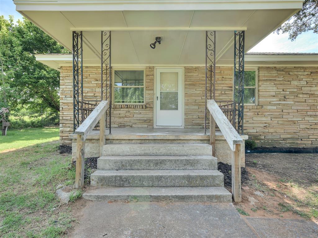 240 N Bobby Mankin Drive — photo