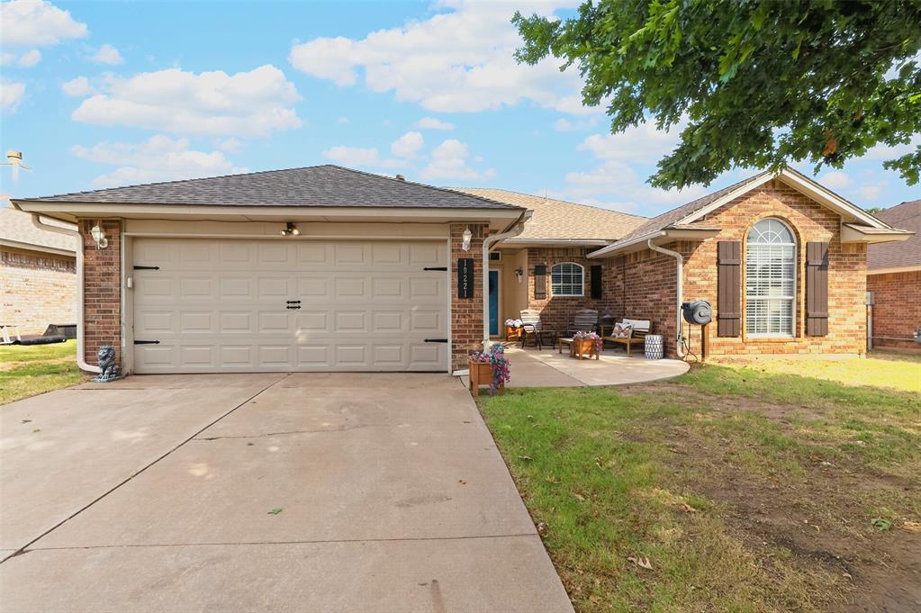 10221 Bradford Way — photo