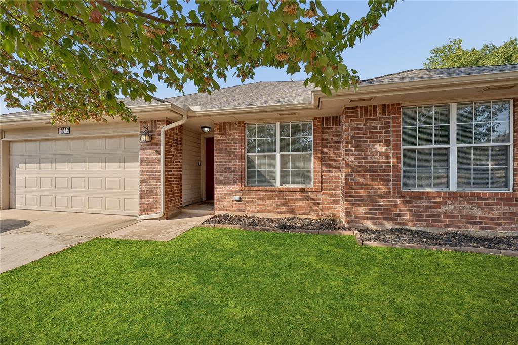 713 Cavecreek Street — photo