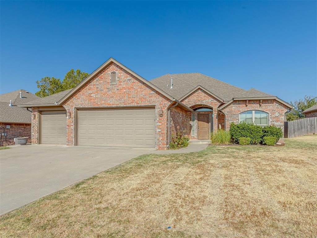 529 Whispering Oaks Boulevard — photo