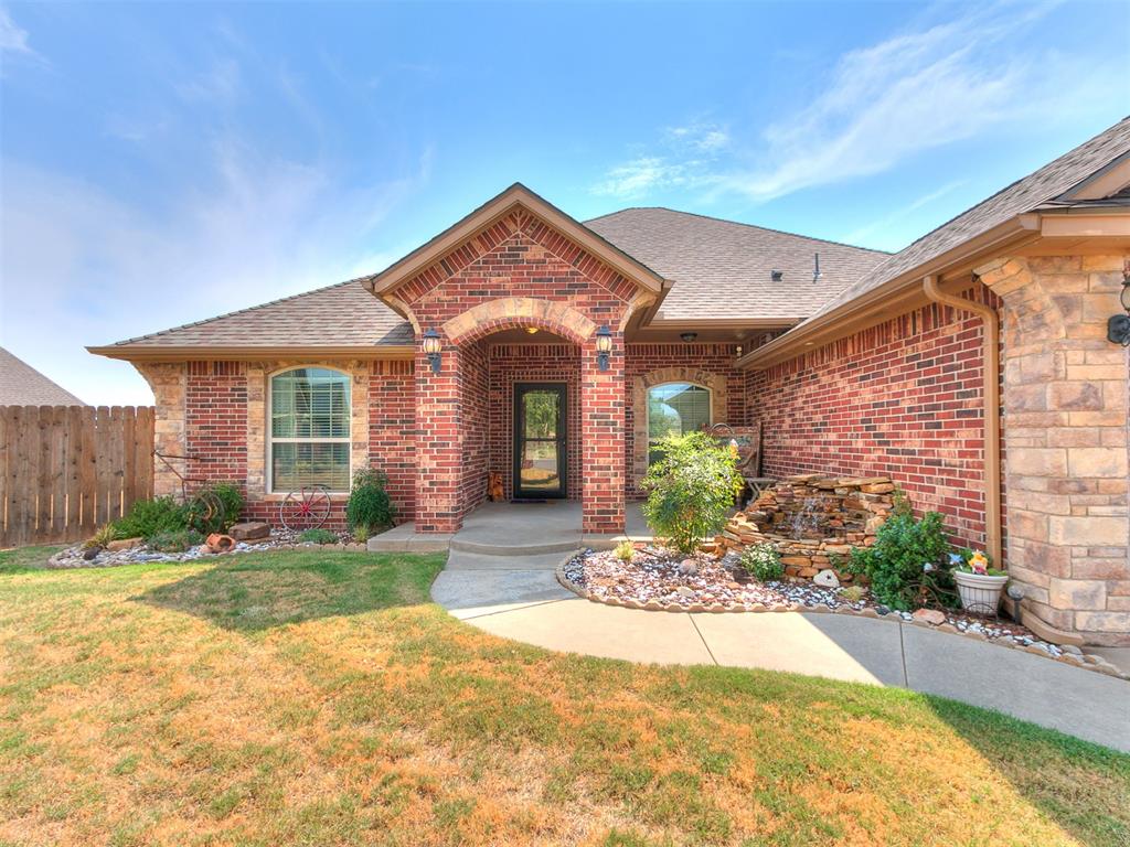 1670 Meadow Creek Circle — photo