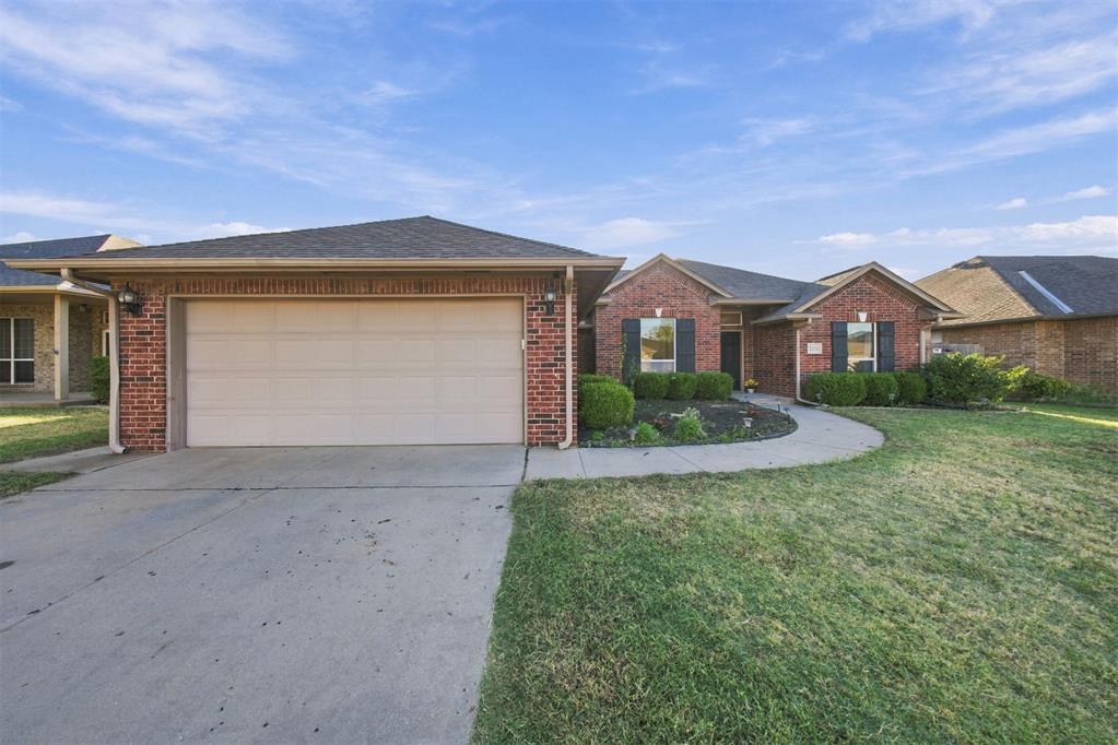 7316 Winding Meadow Lane — photo