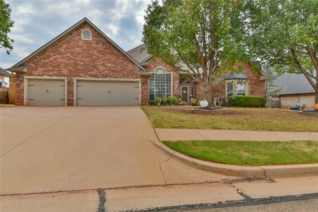 3308 Huntsman Court — photo