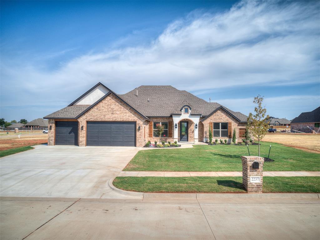2237 W Cole Drive — photo