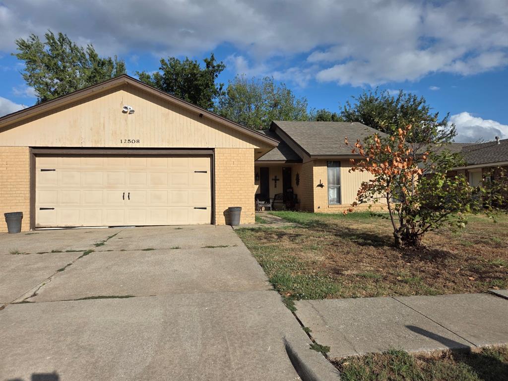 12508 Pine Bluff Drive — photo