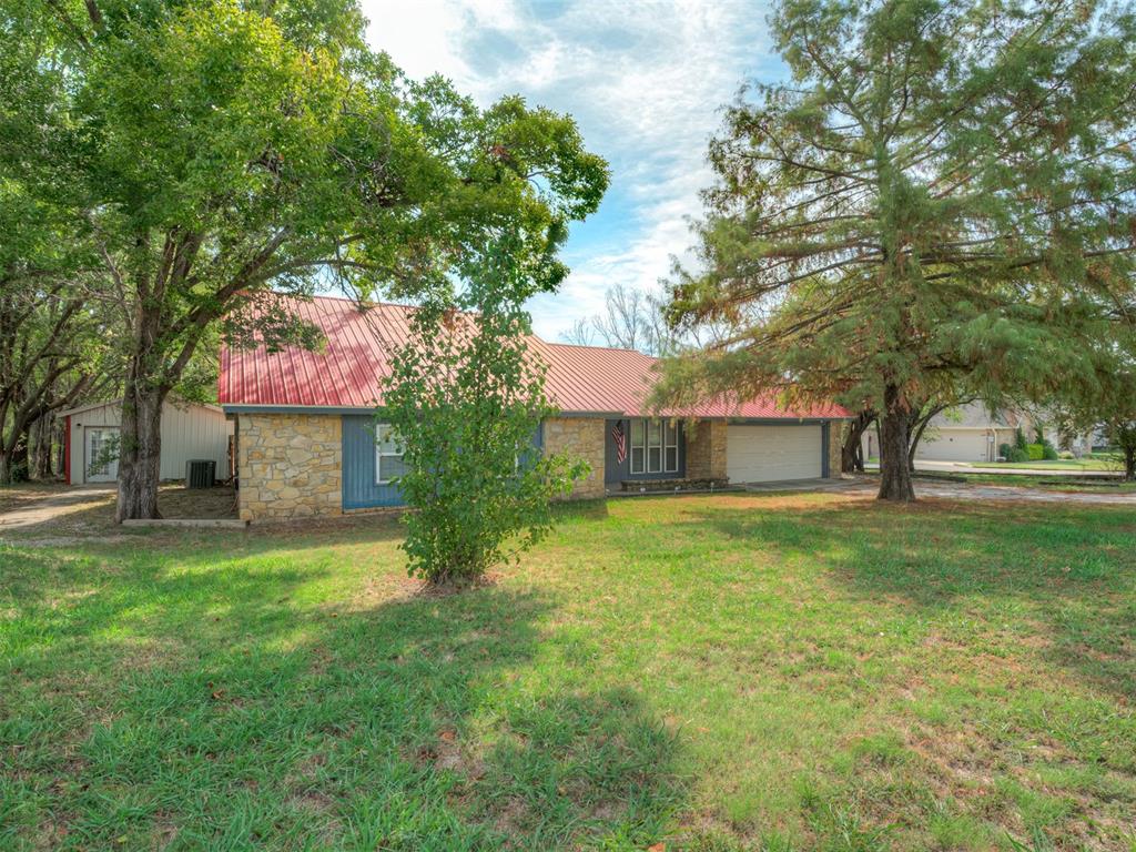 1329 Oxford Road — photo