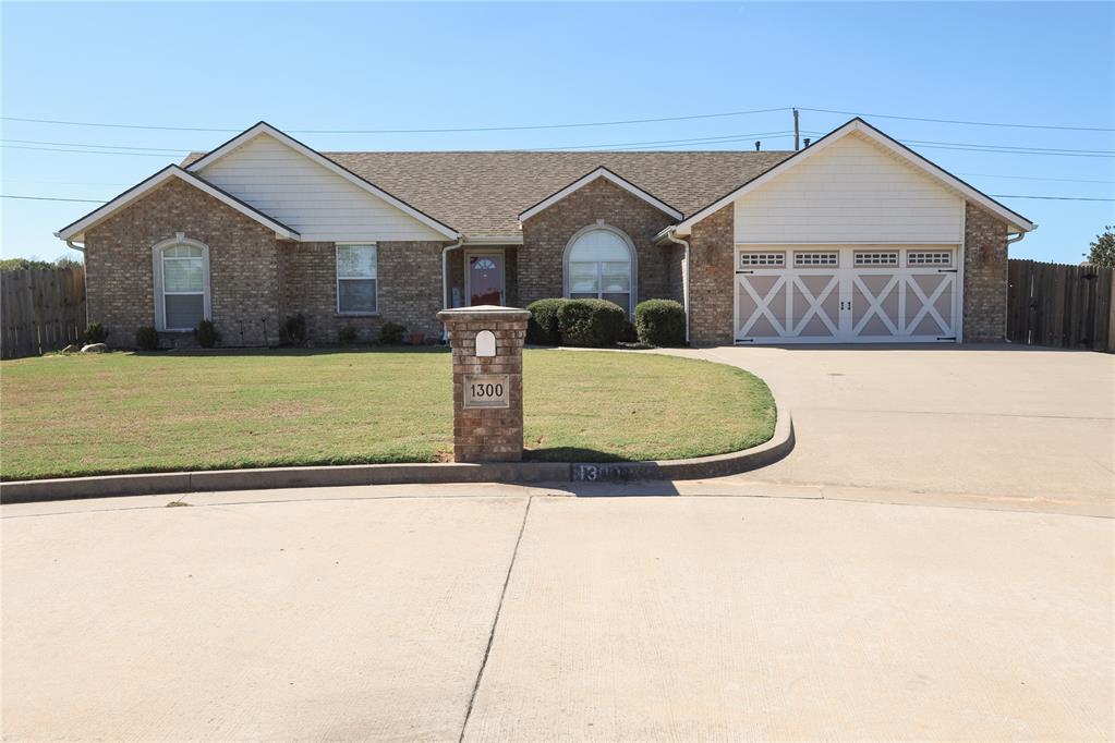 1300 Camelot Court — photo