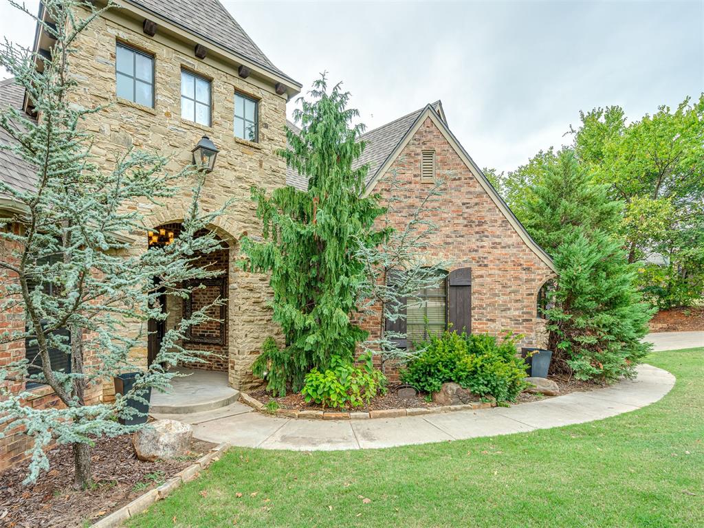 6702 Stone Hill Drive — photo