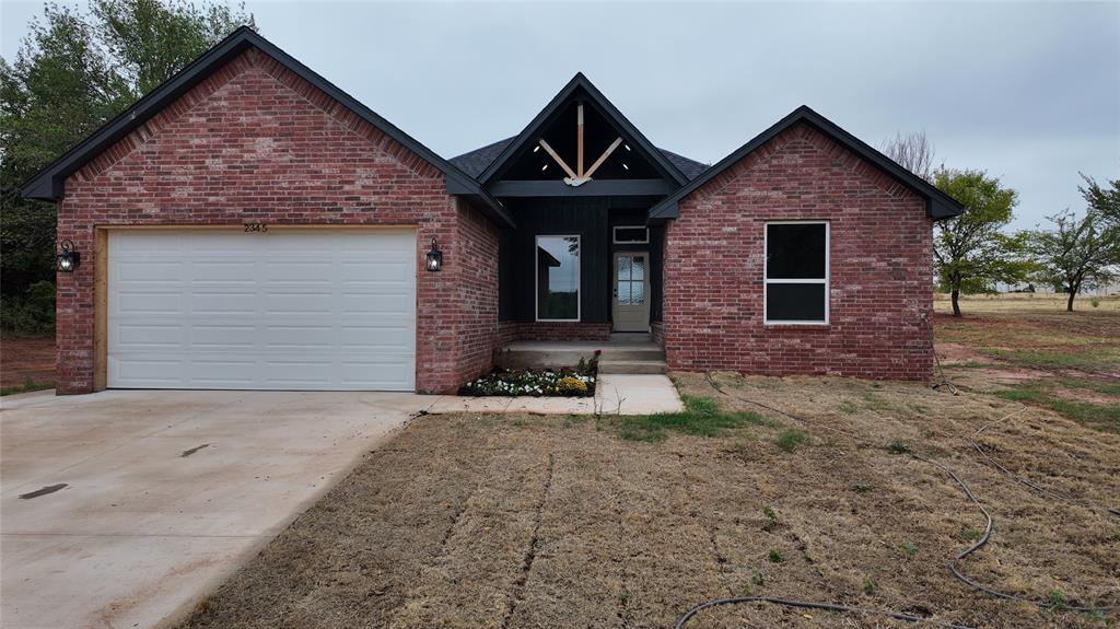 2345 Dixie Drive — photo