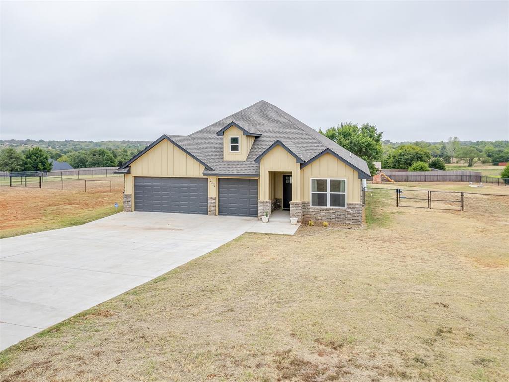 2319 N Greys Harbor Road — photo