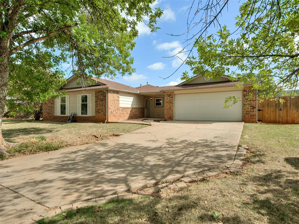 1813 Twin Tree Drive — photo