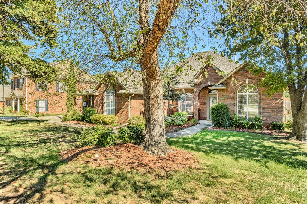 3608 Equestrian Court — photo