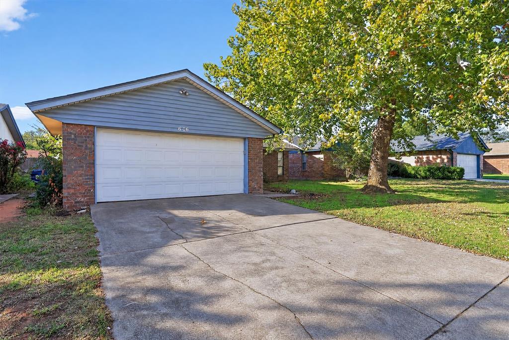 646 W Linden Drive, Mustang, OK 73064 | Realty.com