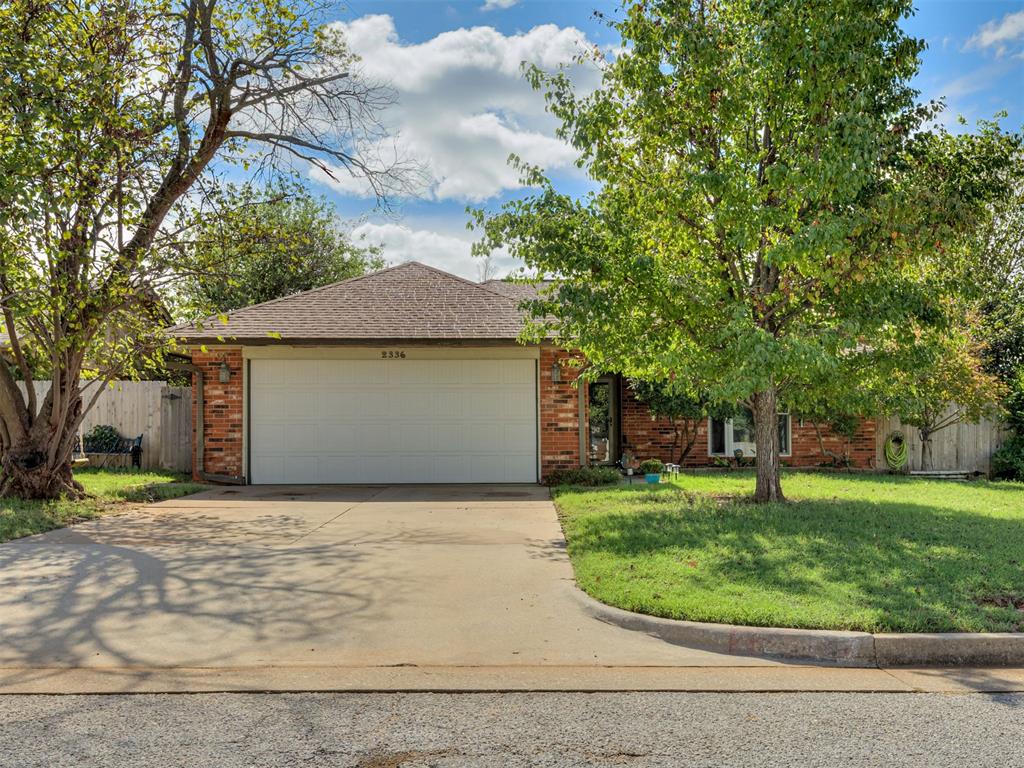 2336 Appleway Street — photo