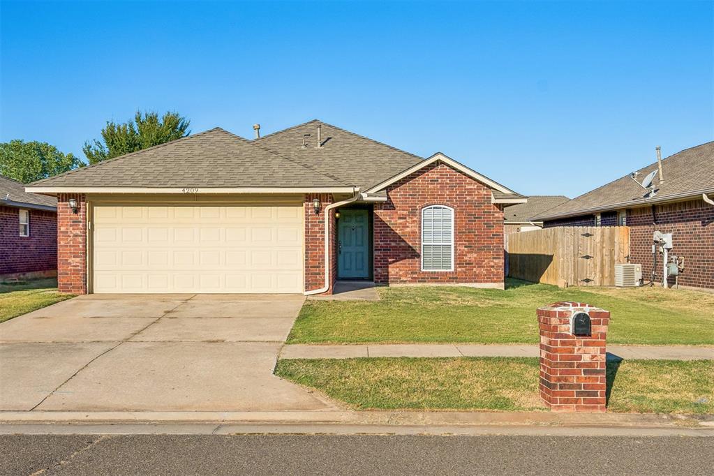 4209 Applegate Drive — photo