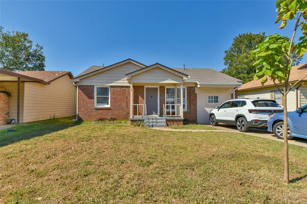 1009 N Farra Drive — photo