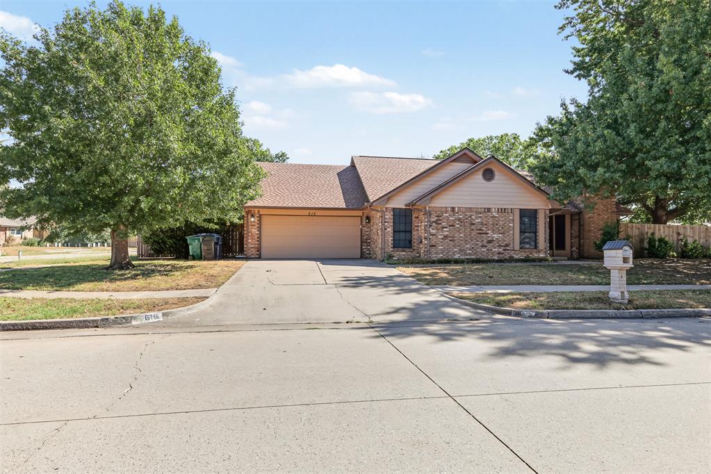 616 Cypress Drive — photo