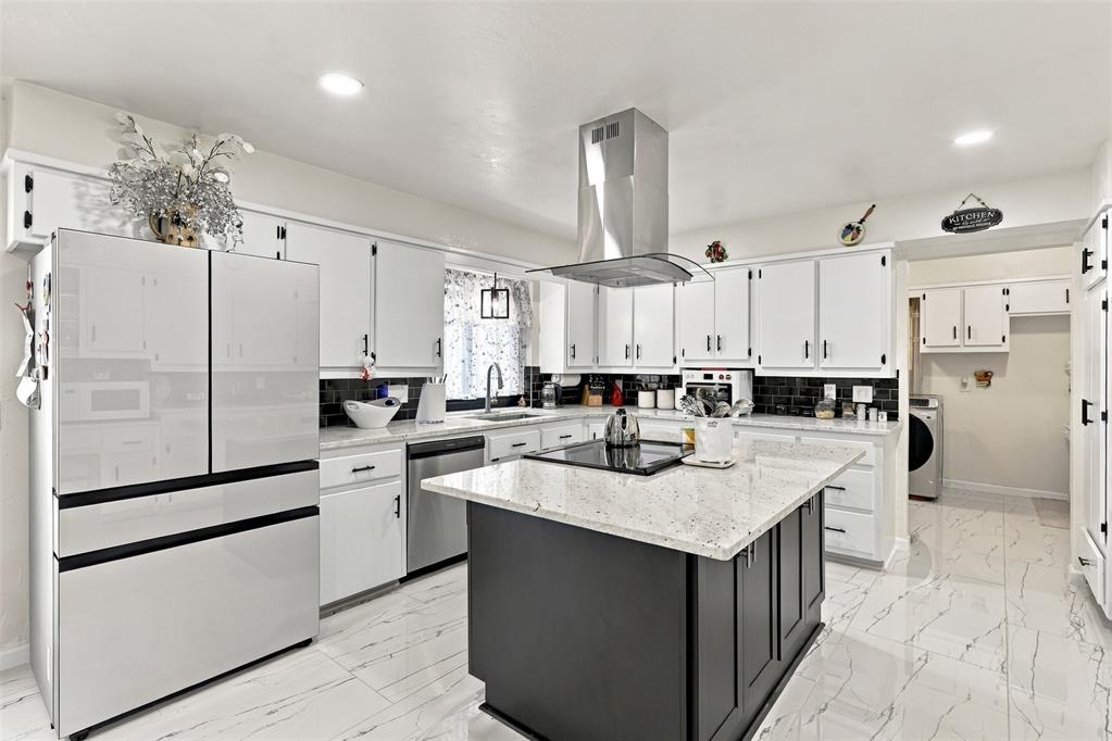 9908 Rockwell Terrace — photo