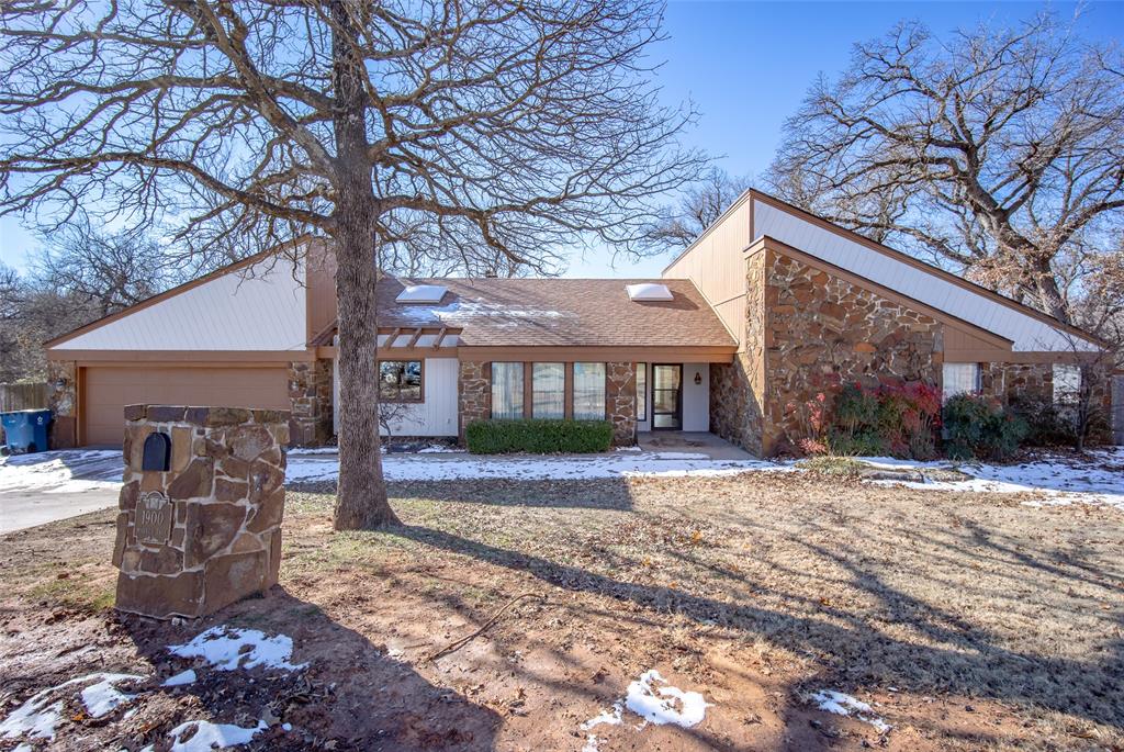 1900 Marked Tree Circle — photo