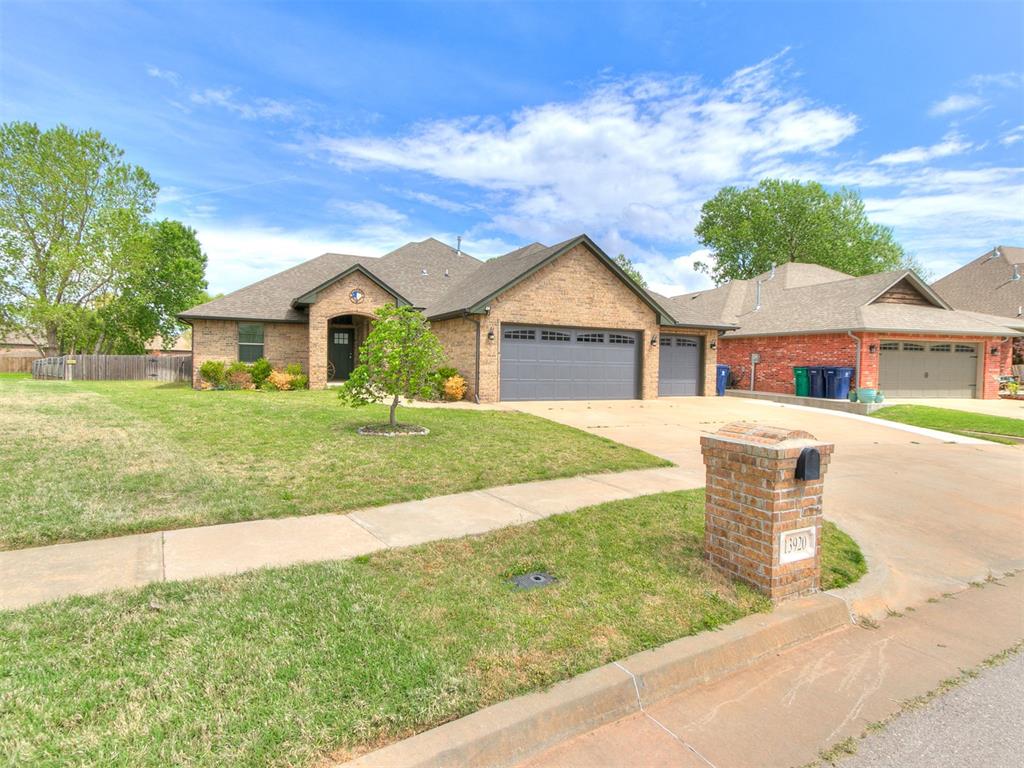 13920 Hutchinson Place — photo