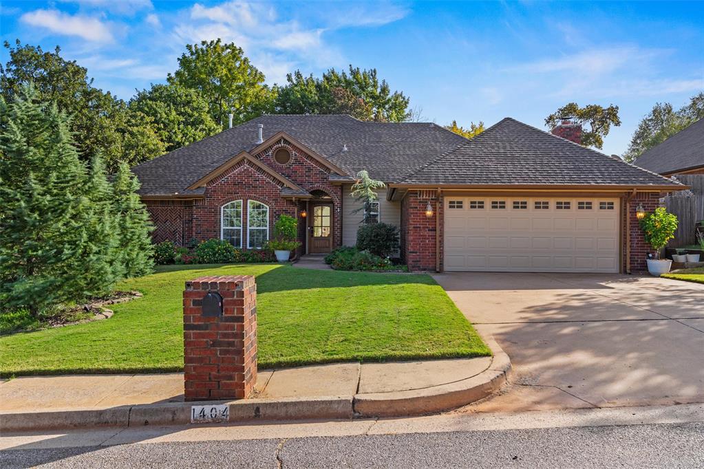 1404 Carrick Court — photo