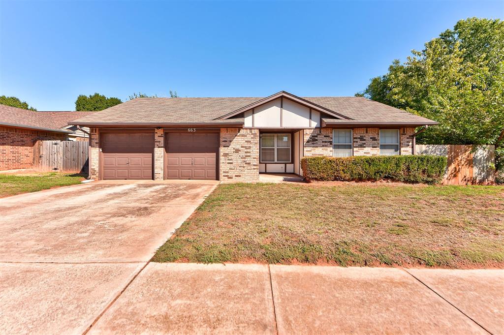 663 W Perry Drive — photo
