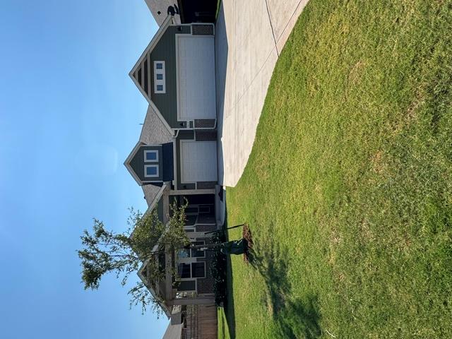 3017 James Way — photo