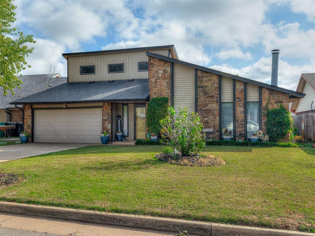 748 Westglen Drive — photo