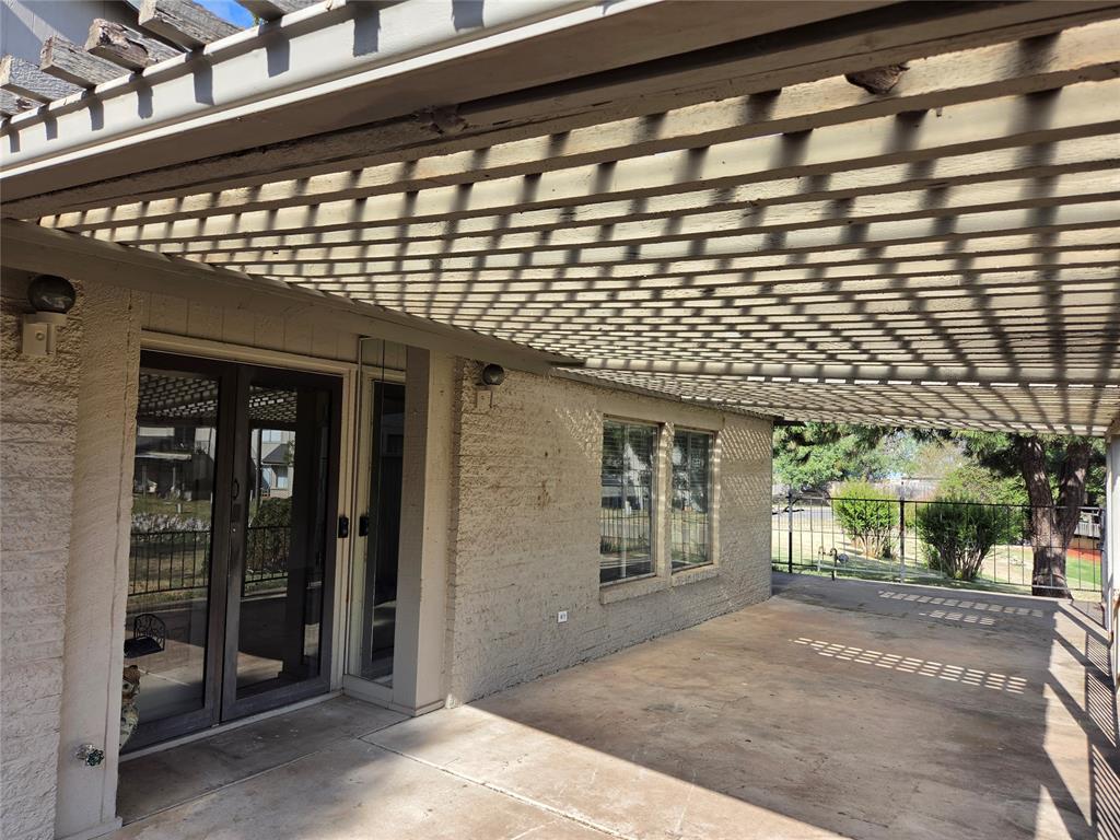 9915 Hefner Village Place — photo