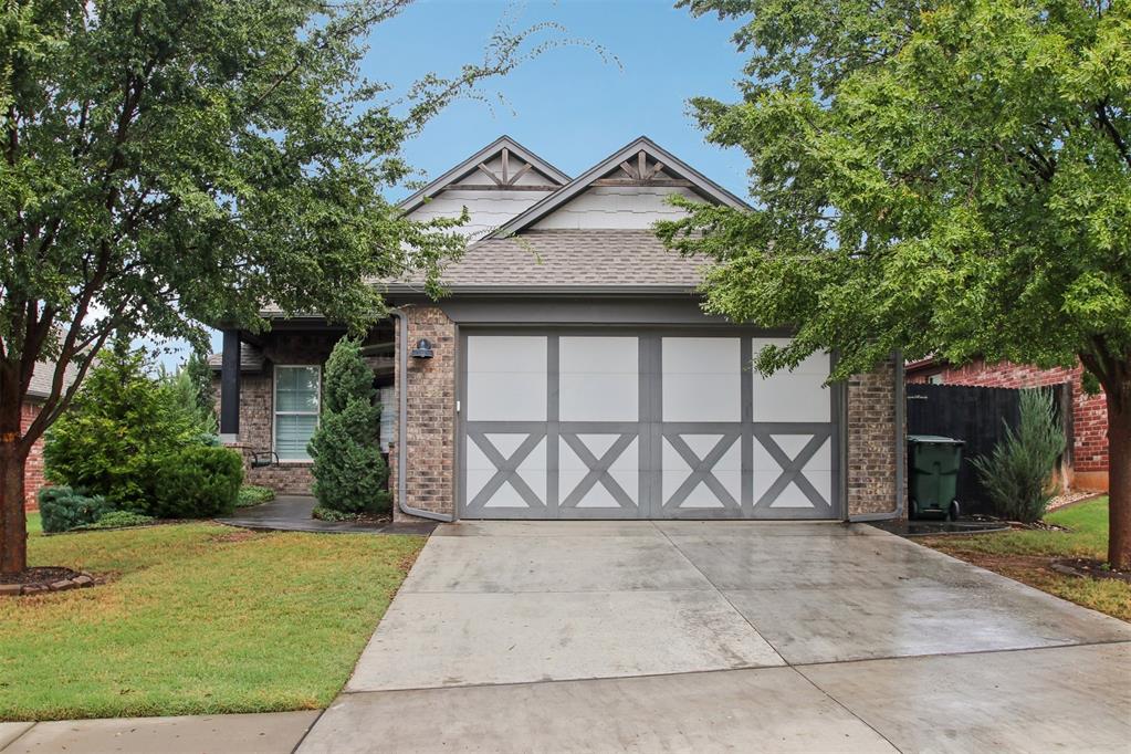 3313 Mount Mitchell Lane — photo