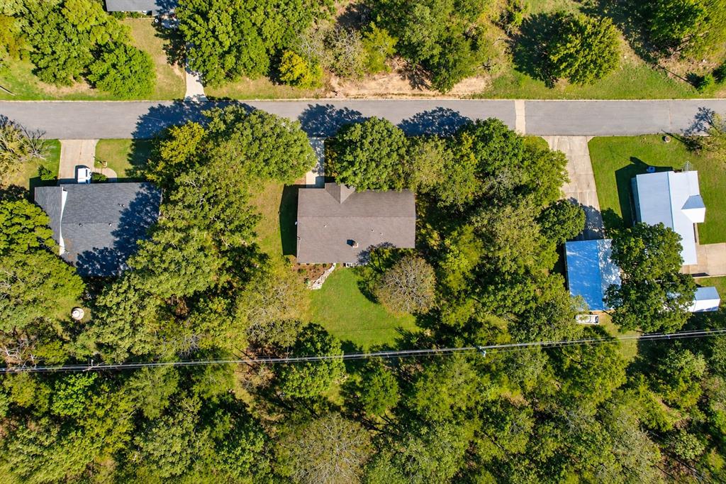121 E Gilbert Drive, Eufaula, OK 74432 — photo 2