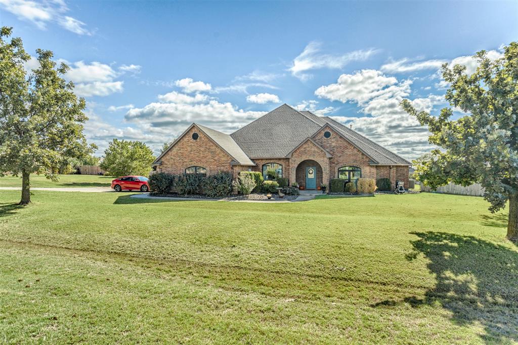 4658 Hillcrest Lane — photo