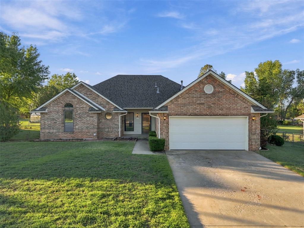 1600 E Persimmon Lane — photo