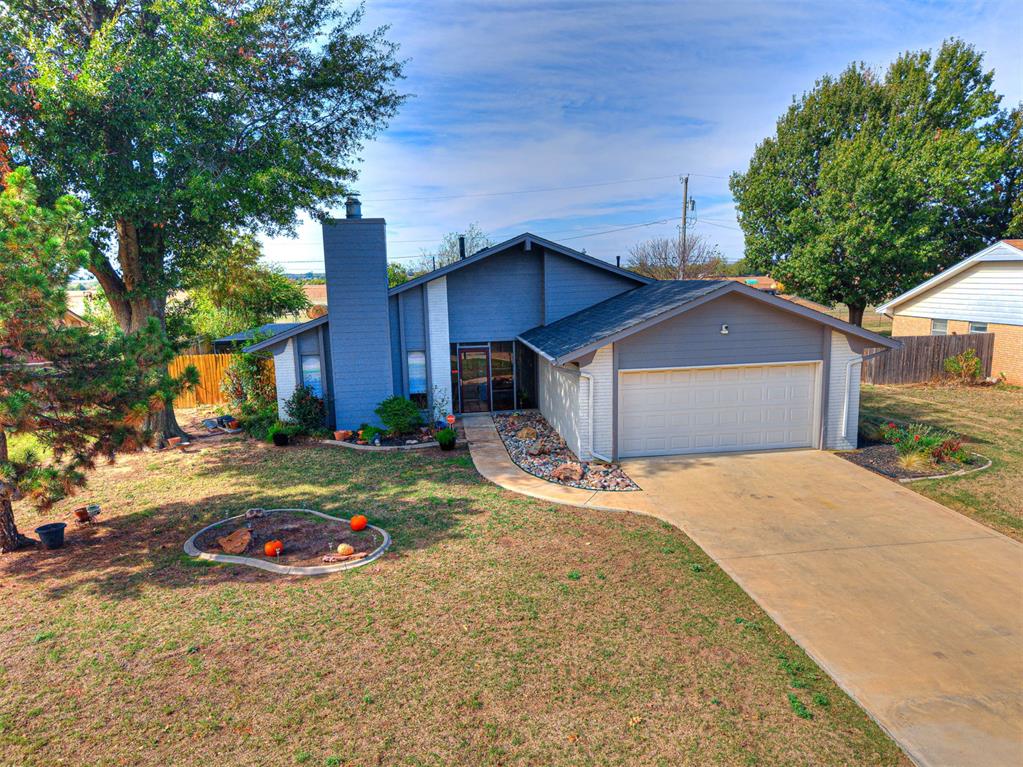 118 Bowerwood Drive — photo