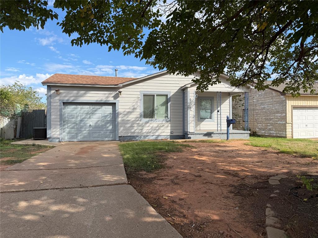 910 N Hightower Street — photo