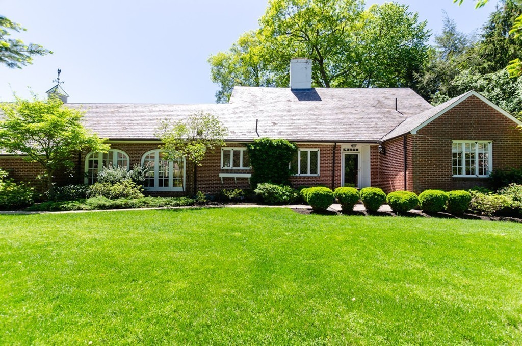 2 Ridgeway Road, Wellesley, MA 02481 — photo 3