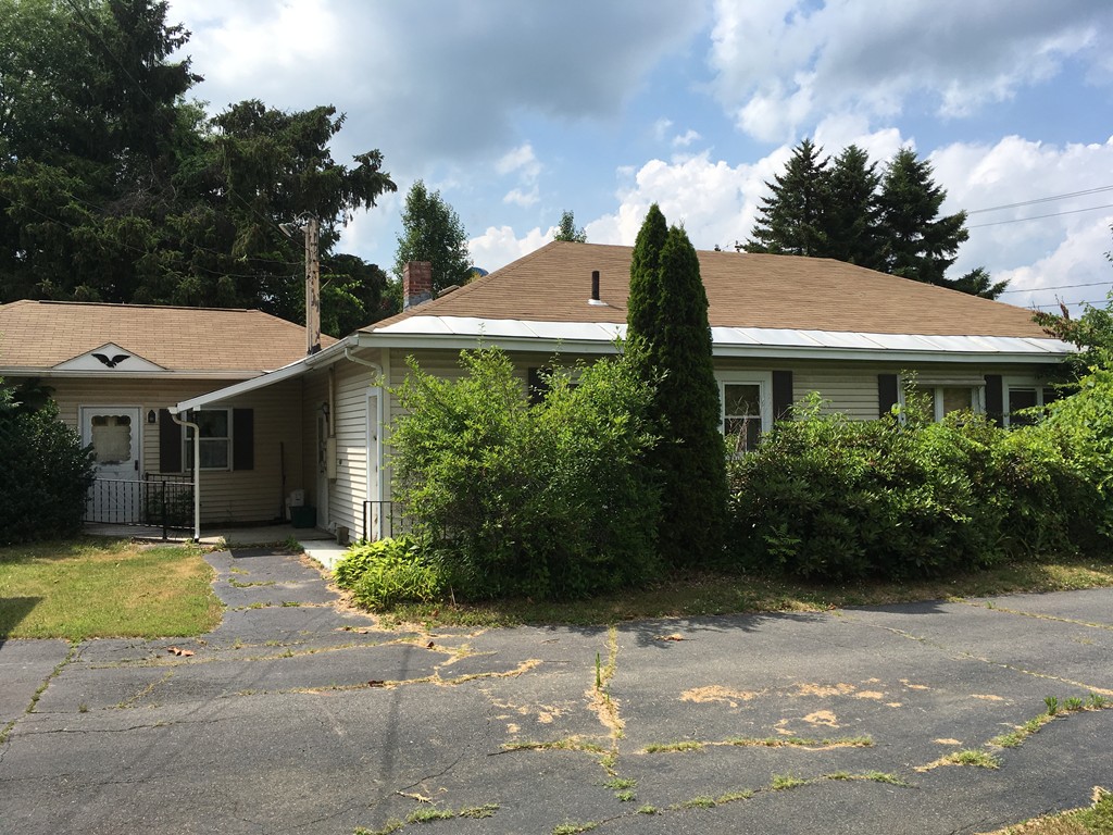192 Shelburne Road, Greenfield, MA 01301