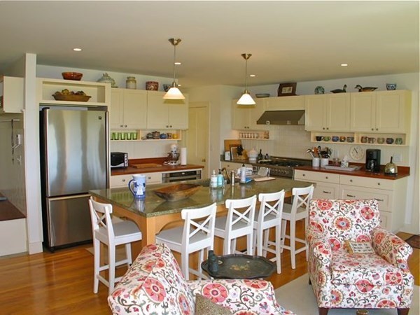 384 Middle Rd Ch222, Chilmark, MA 02535 — photo 3