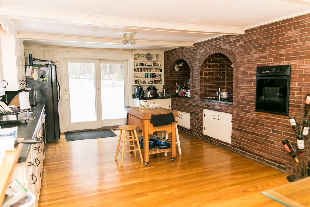 25 Bretton Road, Dover, MA 02030 — photo 2